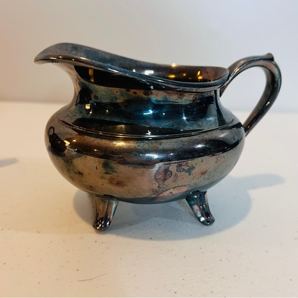 Vintage 1881 Rogers Croydon Silverplate Holloware Sugar Bowl and Creamer Set - Picture 4 of 11